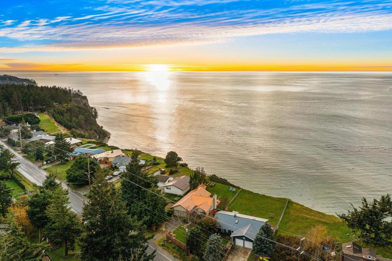@ Marbella Lane - Wave House, Your Oceanfront Retreat! Oak Harbor Exterior foto
